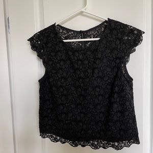 Aritzia lace top